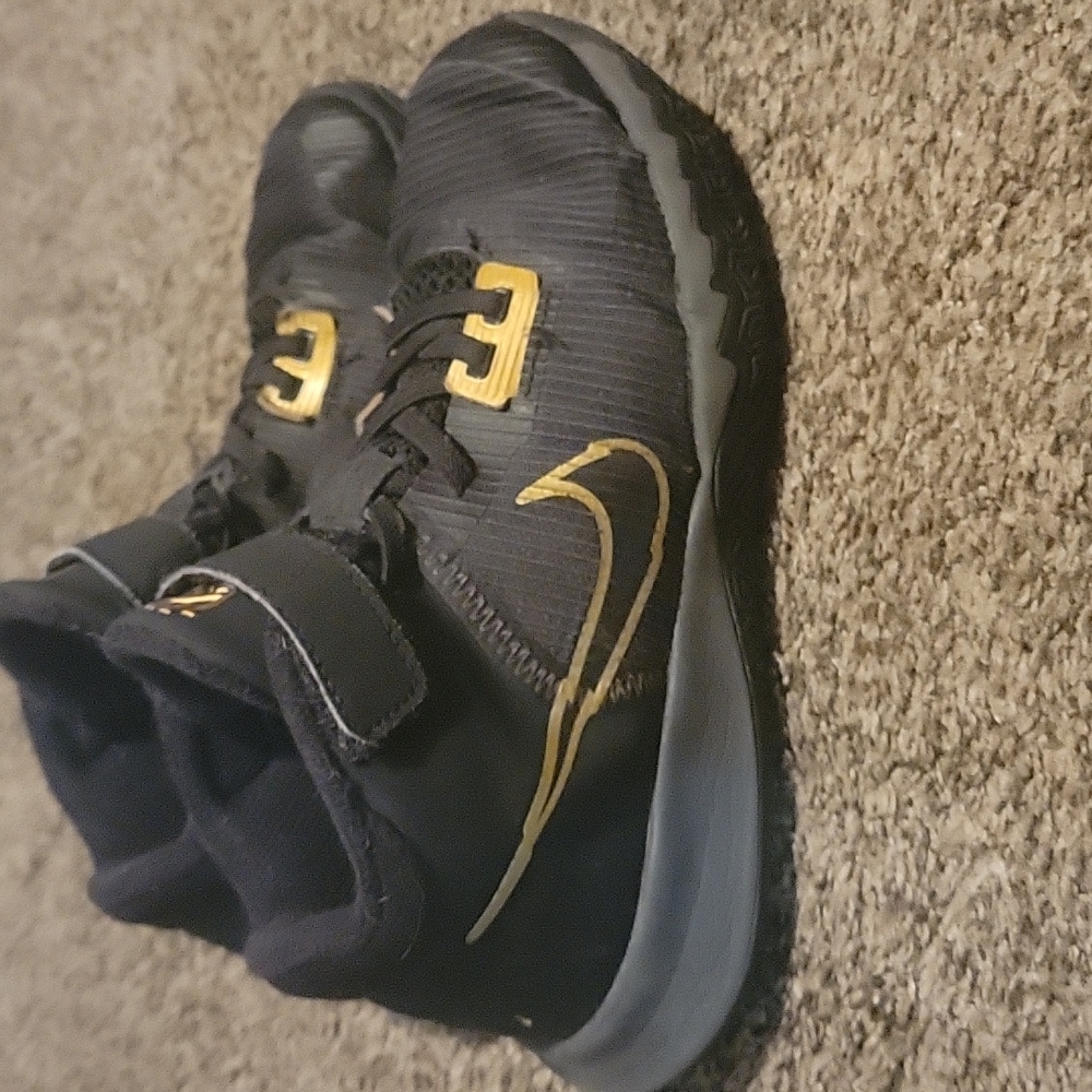 Boy Nike High Tops